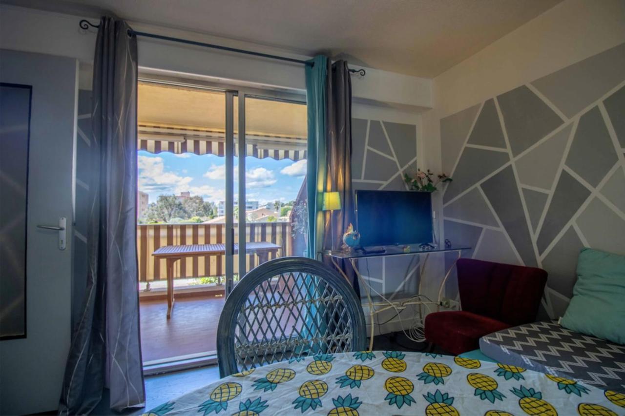 Cosy 35 M2 With Balcony In A Quiet Residence Fréjus Eksteriør bilde